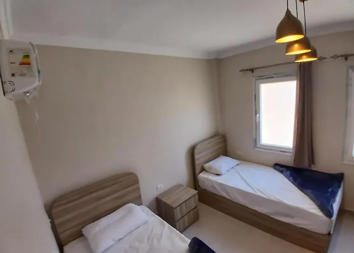 Chalet Mountain View Sokhna 1,villa 4rooms, Direct To Pool, 300 M To & Dayra Camp, Families Only
