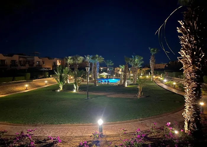 Mountain View Sokhna 1,villa 4rooms, Direct To Pool, 300 M To & Dayra Camp, Families Only Chalet