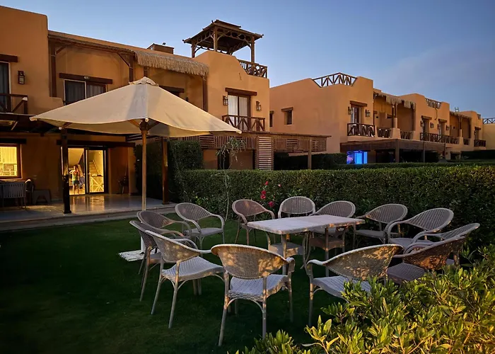 Mountain View Sokhna 1,villa 4rooms, Direct To Pool, 300 M To & Dayra Camp, Families Only Alpesi faház *